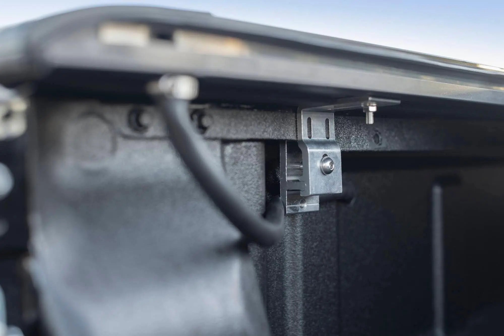 Manual Roller Shutter - To suit Ford Ranger Next-Gen – Akuma 4x4