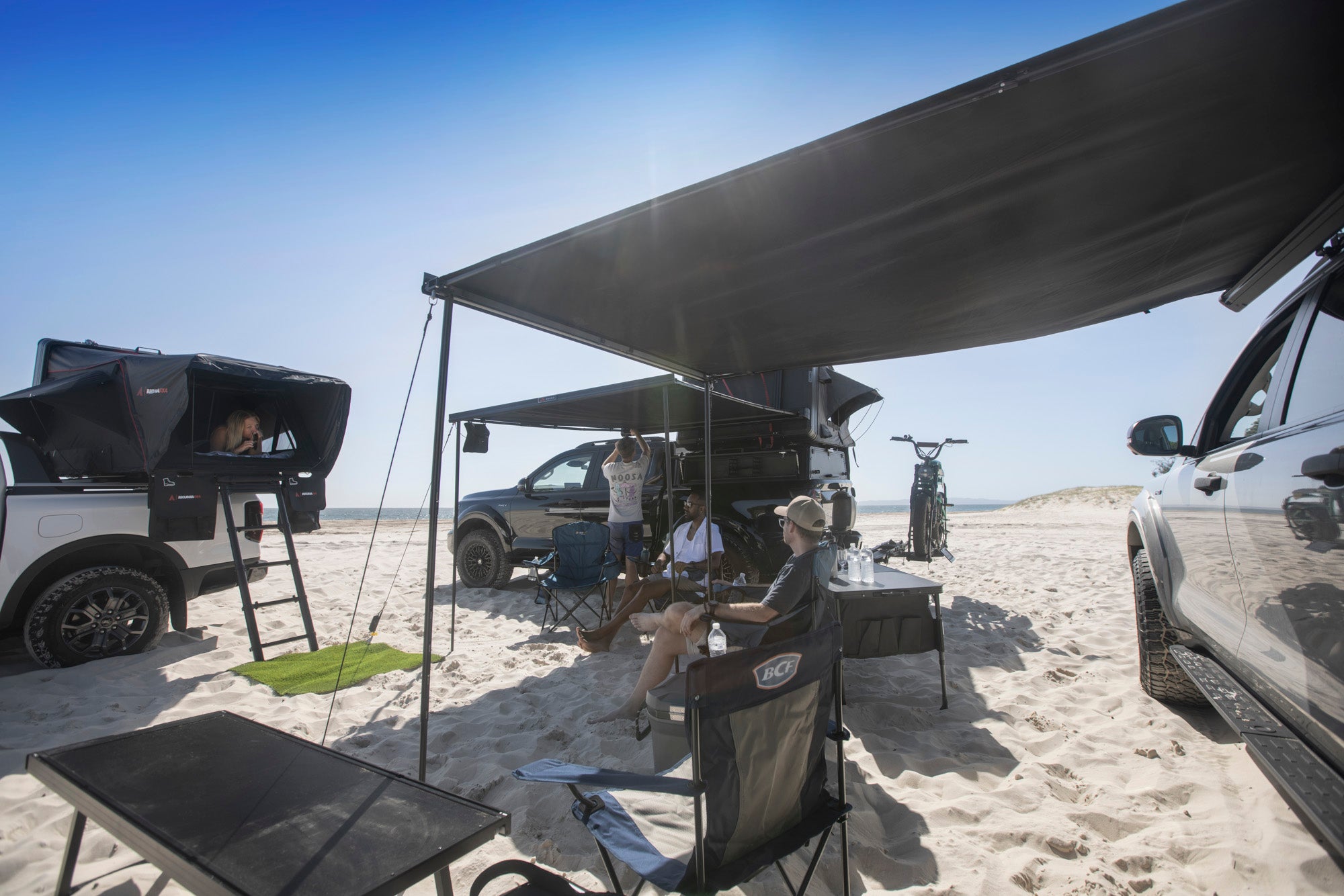 Aluminium Hardshell 90 Degree Retractable Awning – 2.0 × 2.5m