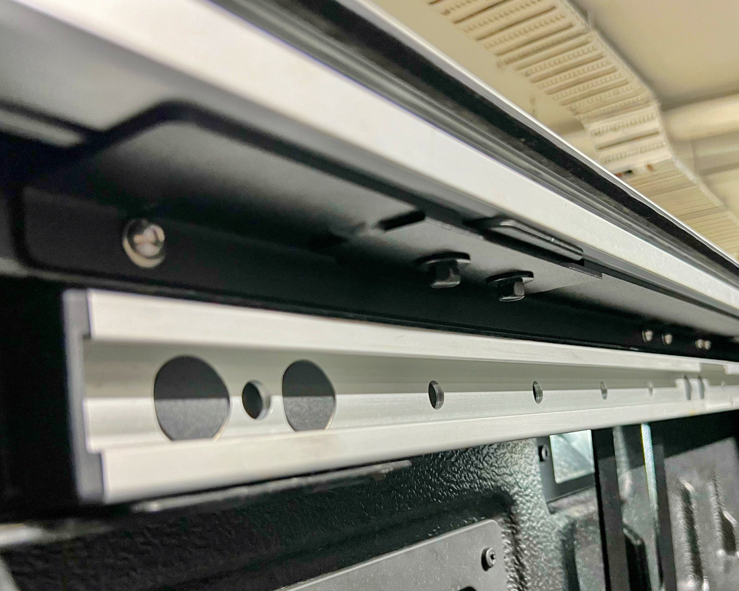 Ford Ranger Wildtrak 2022+ Tub Rack Support Brackets - Stainless Steel ...