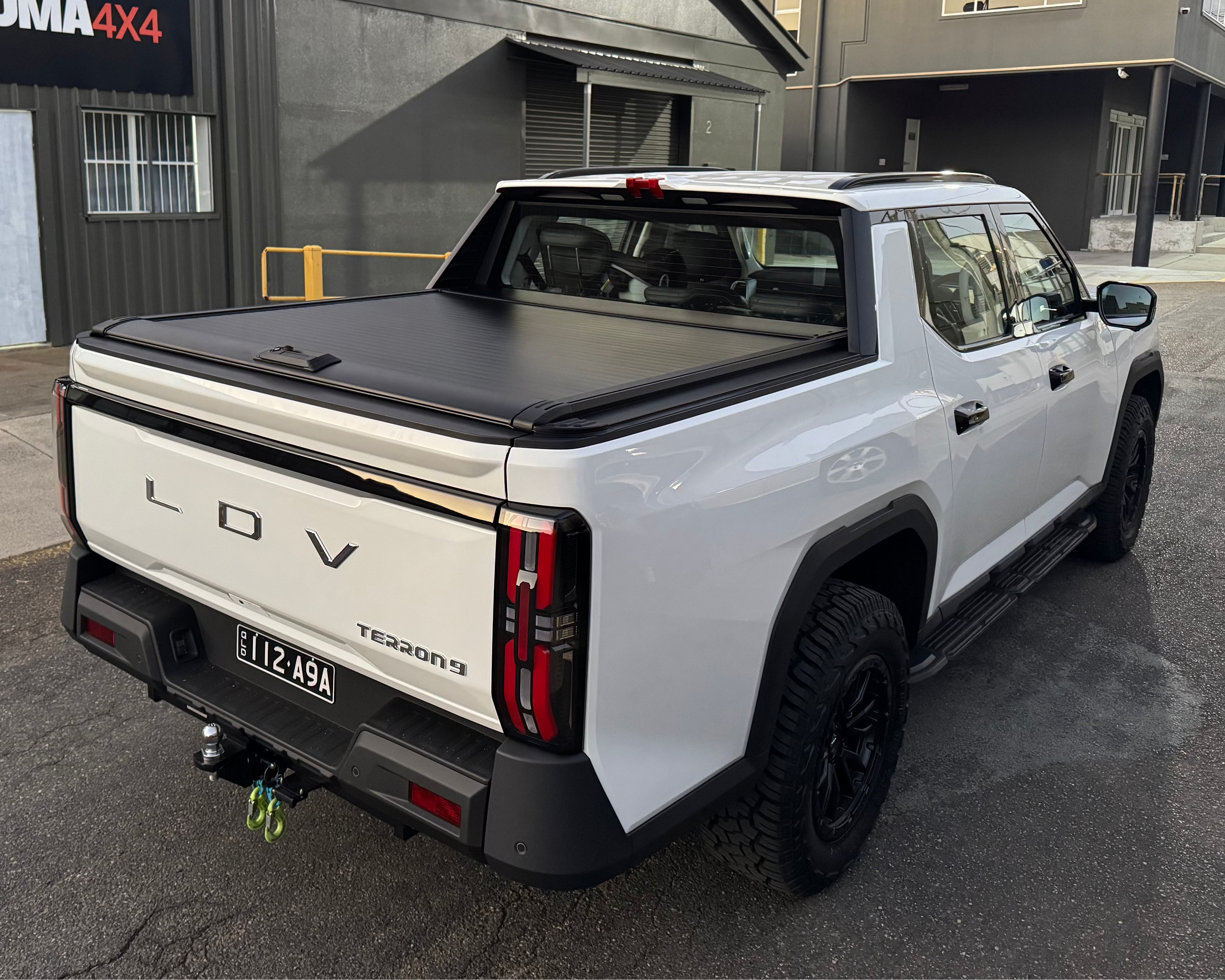 LDV Terron 9 Manual Roller Shutter