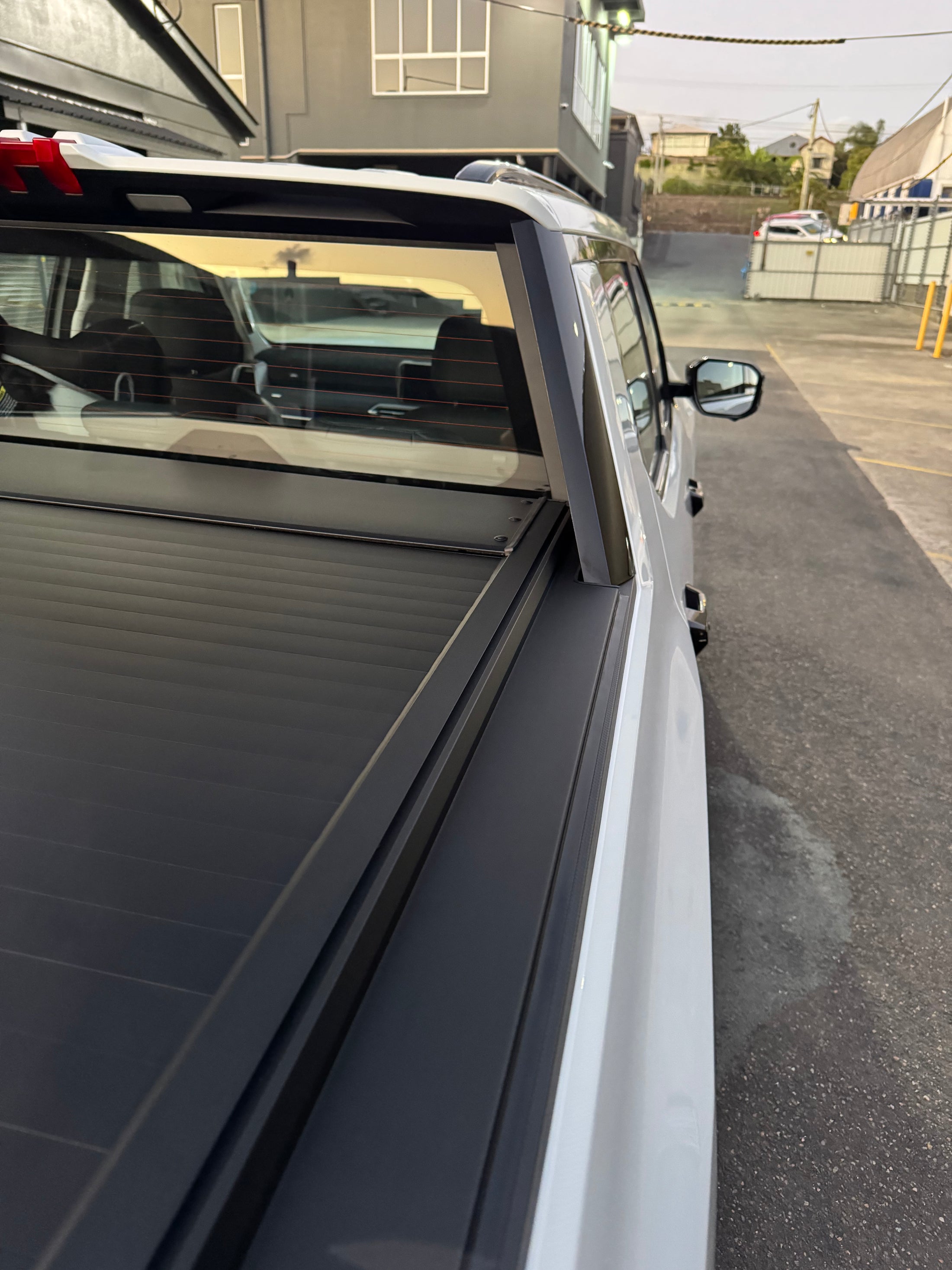 LDV Terron 9 Electric Roller Shutter