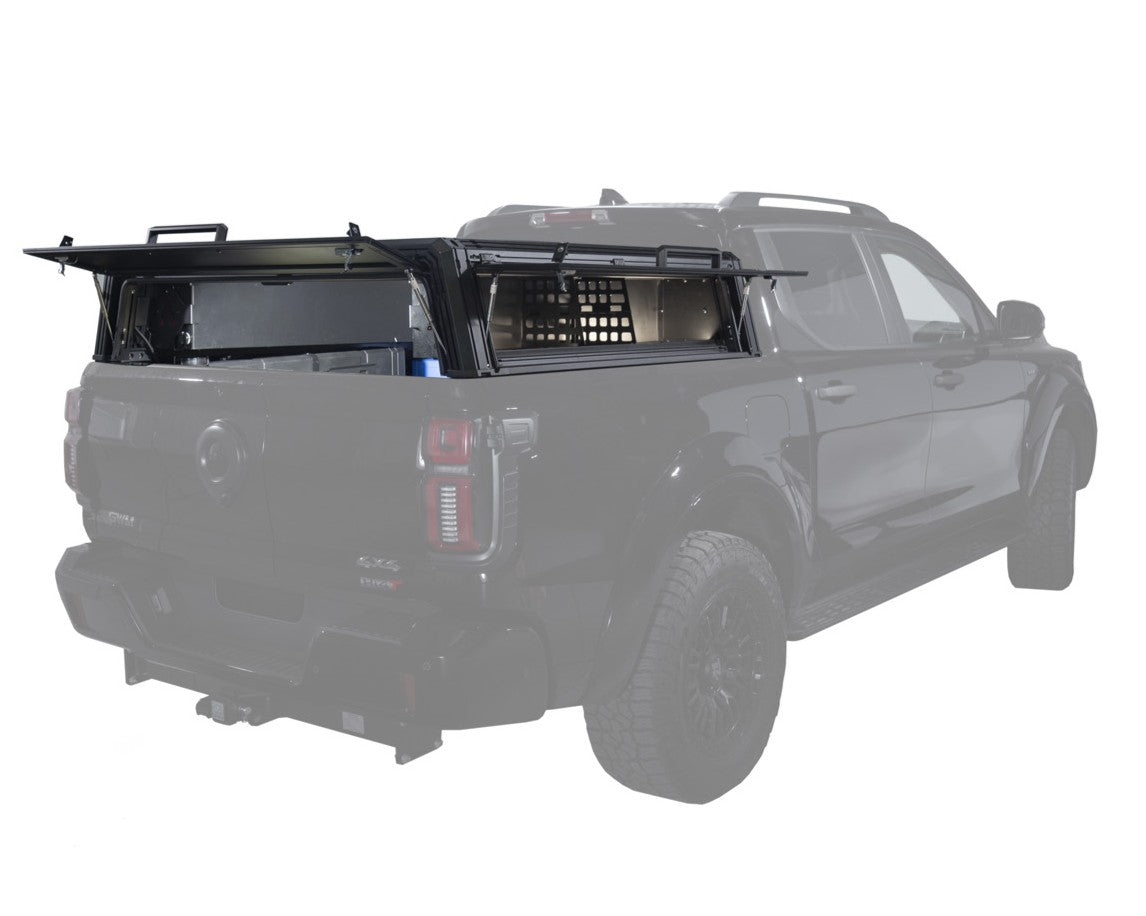 Sthowing storage boxes on Akuma 3/4  Height Aluminium Canopy 