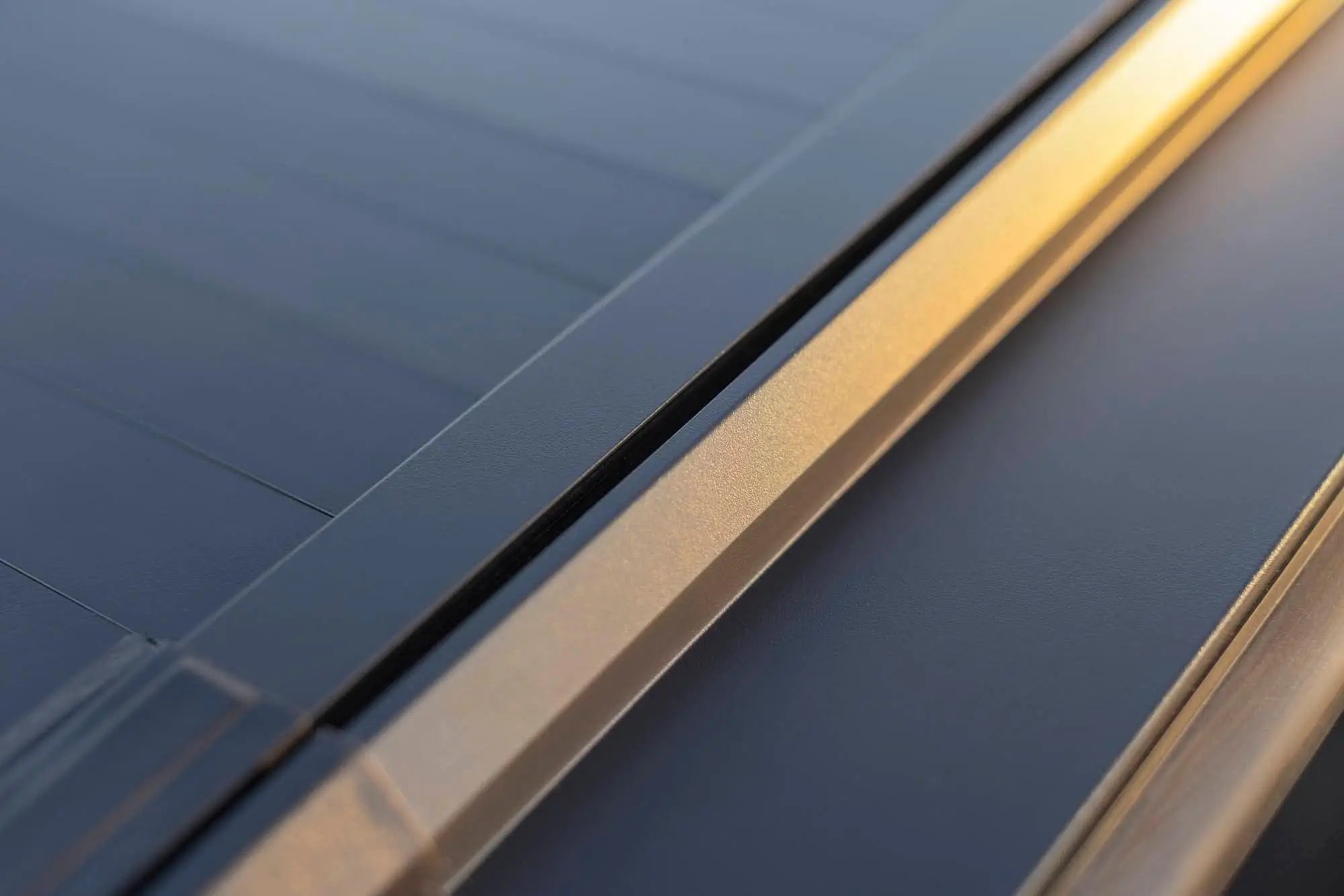 Ute Roller Shutter in Matte Finish Showing Mounting Channel
